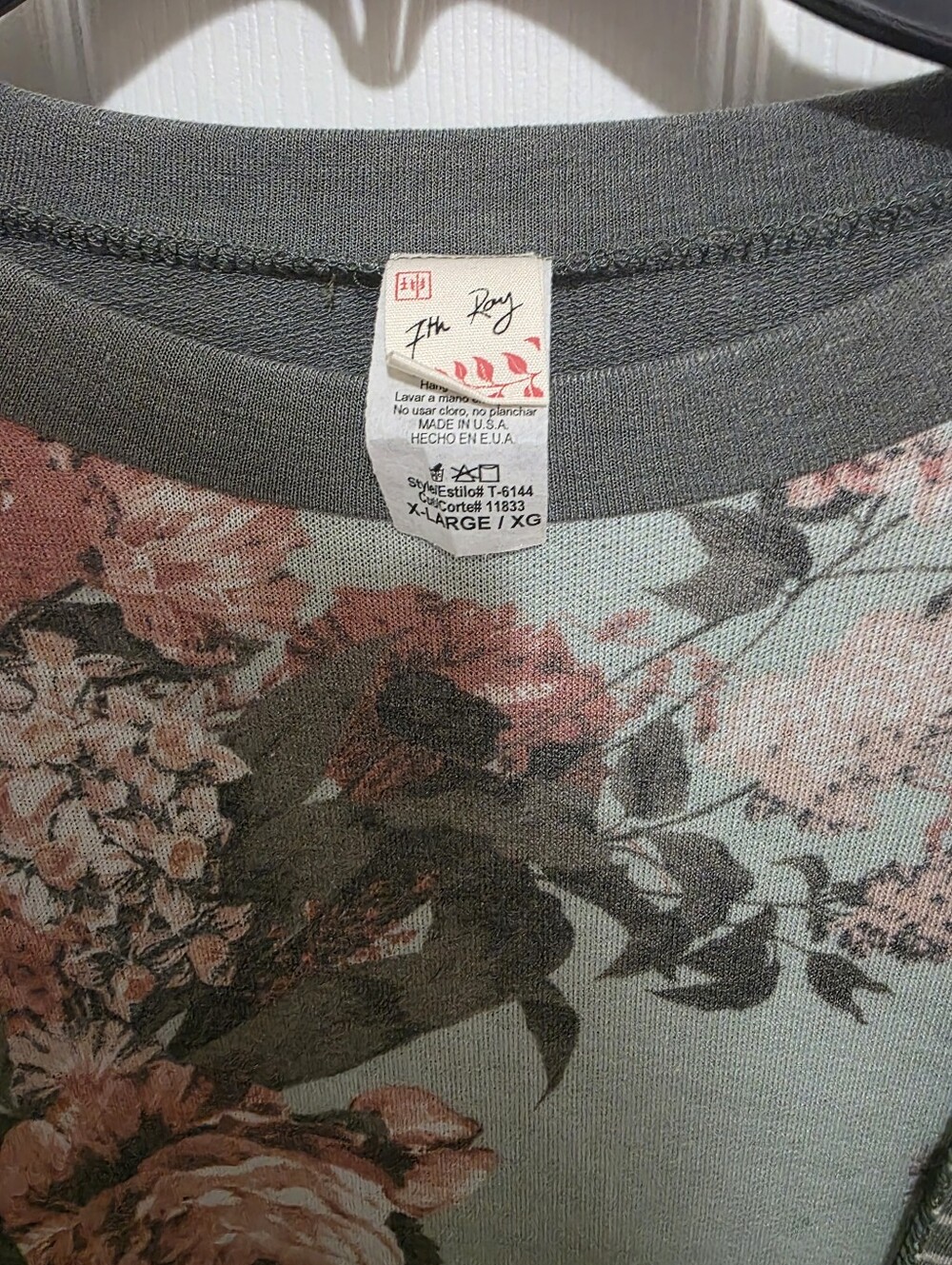 7th Ray Green Crew Neck Sweatshirt With Pockets. NEW - Picture 2 of 4